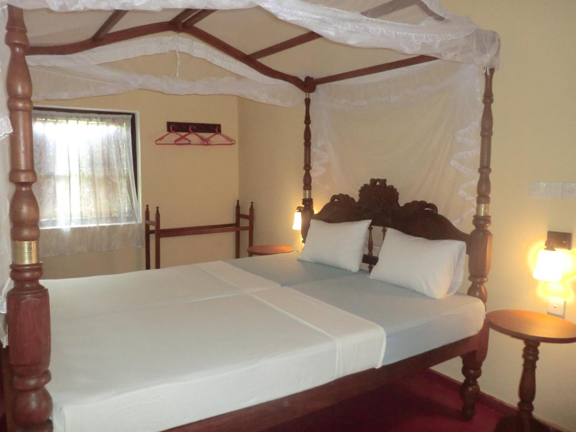 Top Of The Hill Guesthouse Weligama Kültér fotó