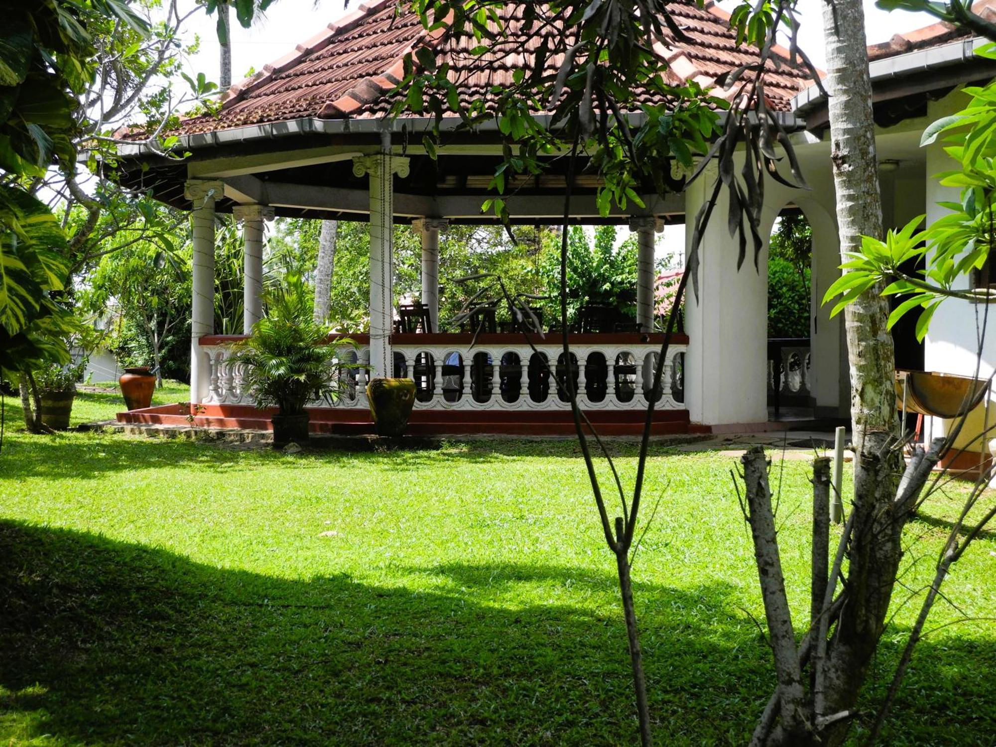 Top Of The Hill Guesthouse Weligama Kültér fotó