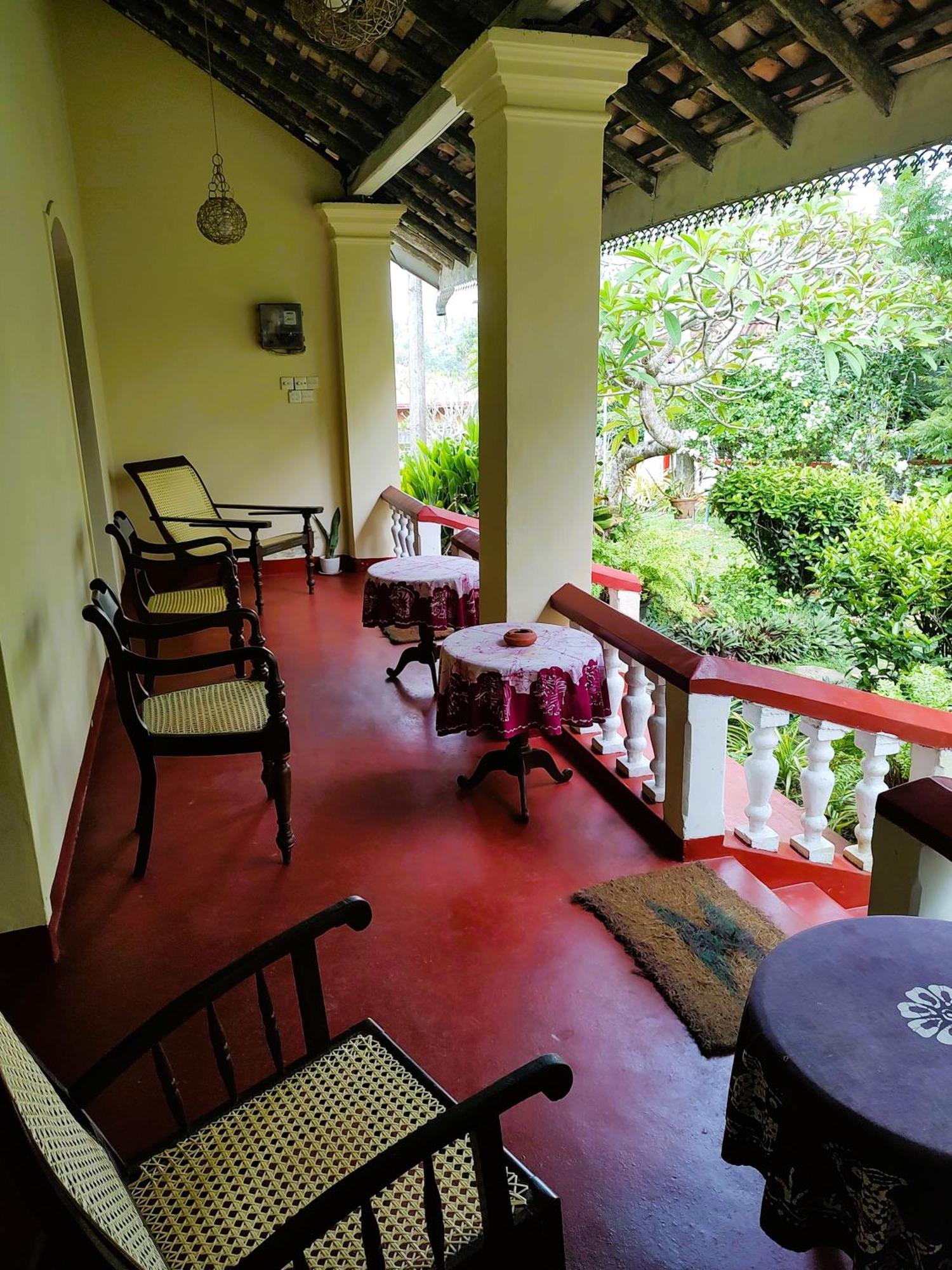 Top Of The Hill Guesthouse Weligama Kültér fotó